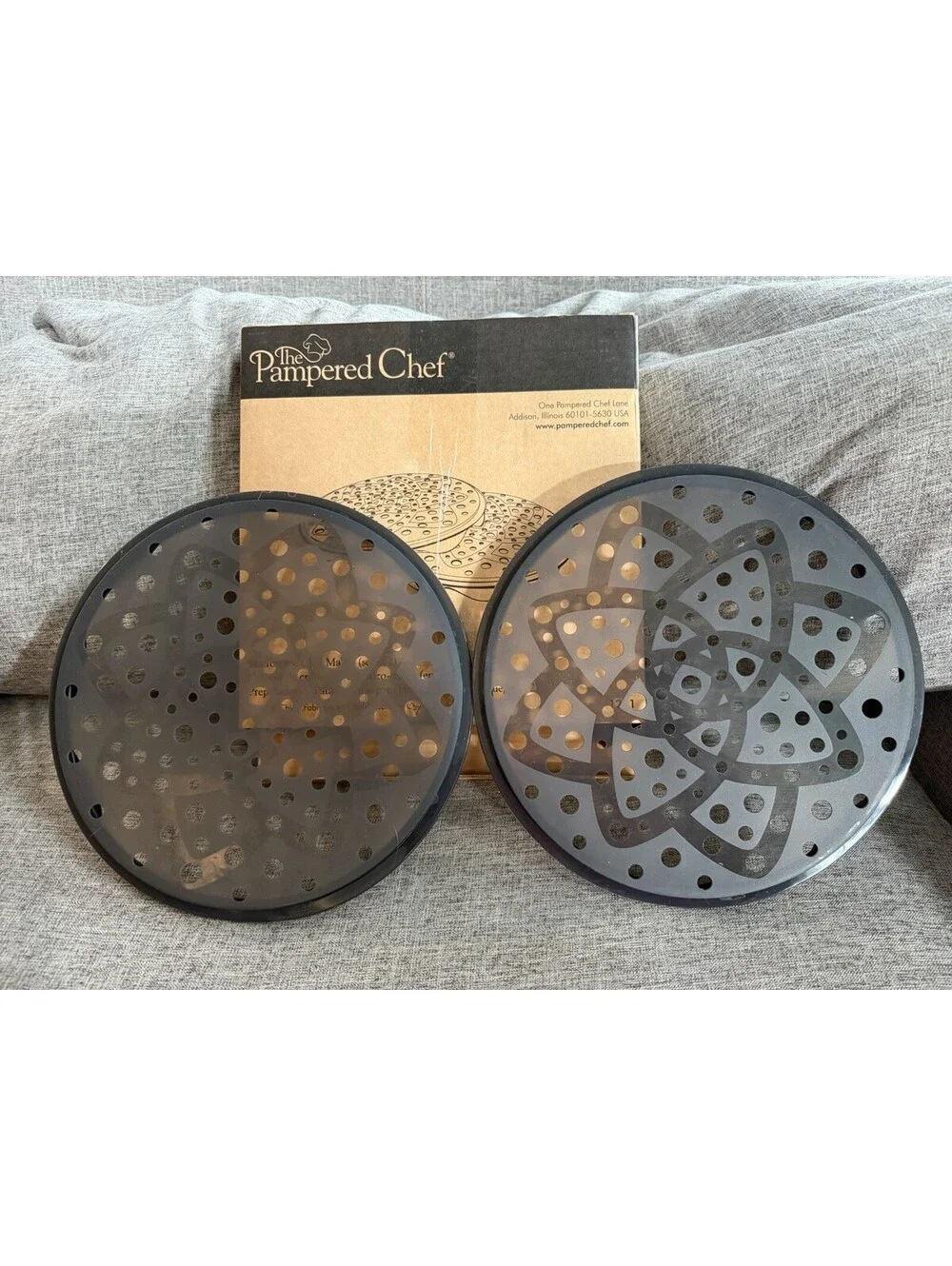 The Pampered Chef Microwave Chip Maker Set of 2 #1241 New Open Box